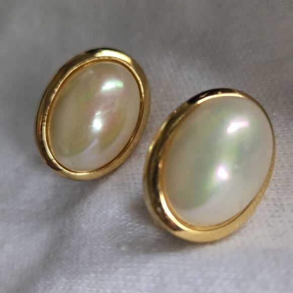 Dior Jewelry - Vintage Christian Dior Signed Faux Mabe Pearl Clip-On Earrings Gold Tone Classic
